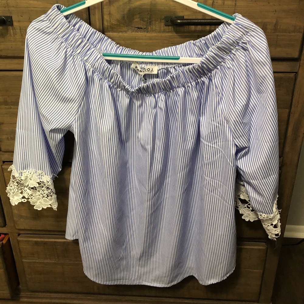 Off The Shoulder Top.